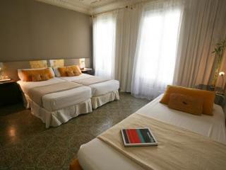 Vrabac Guesthouse Барселона Екстер'єр фото